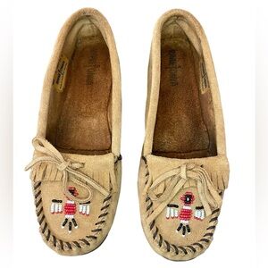 Minnetonka Women's Thunderbird Soft Sole Brown Moccasin Beaded Red White Size 9